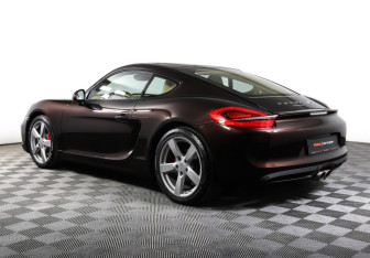 Подержанный автомобиль Porsche Cayman 2016 года (7 фото)