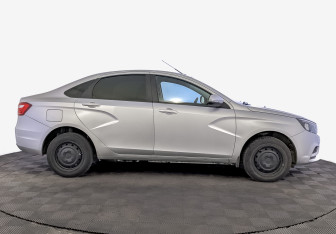 Подержанный автомобиль LADA (ВАЗ) Vesta Sedan 2018 года (4 фото)