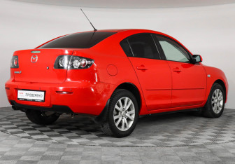 Подержанный автомобиль Mazda 3 Sedan 2007 года (5 фото)