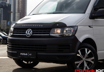 Подержанный автомобиль Volkswagen Caravelle 2018 года (14 фото)