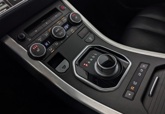 Подержанный автомобиль Land Rover Range Rover Evoque 2014 года (28 фото)