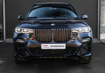 Подержанный автомобиль BMW X7 2020 года (2 фото)