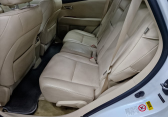 Подержанный автомобиль Lexus RX 2012 года (17 фото)