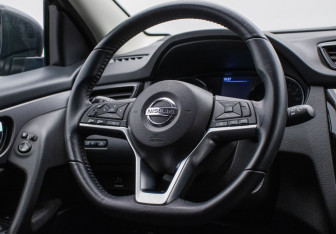 Подержанный автомобиль Nissan Qashqai 2021 года (15 фото)