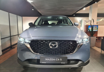 Новый Mazda CX-5 2025 (2 фото)