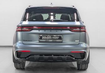 Подержанный автомобиль Geely Monjaro 2024 года (6 фото)