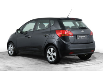 Подержанный автомобиль Kia Venga 2011 года (7 фото)
