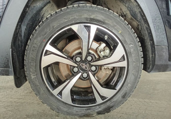 Подержанный автомобиль Москвич 3 2024 года (19 фото)