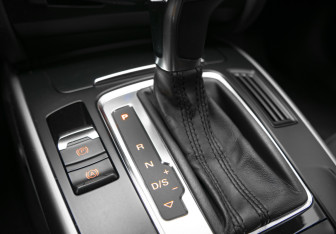 Подержанный автомобиль Audi A4 Sedan 2014 года (18 фото)