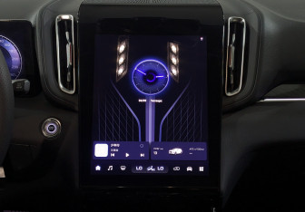 Новый Hongqi HS3 2024 (11 фото)