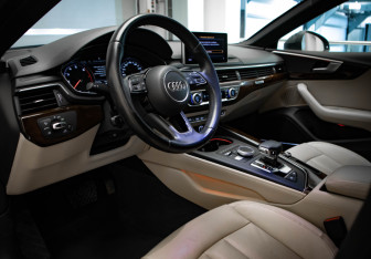 Подержанный автомобиль Audi A5 Liftback 2017 года (7 фото)