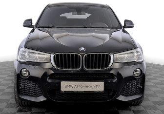 Подержанный автомобиль BMW X4 2018 года (2 фото)