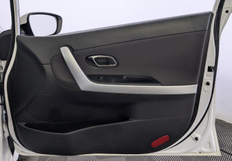 Подержанный автомобиль Kia Ceed Wagon 2018 года (25 фото)