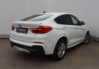 Подержанный автомобиль BMW X4 2017 года (4 фото)
