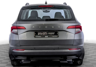 Подержанный автомобиль Skoda Karoq 2021 года (6 фото)
