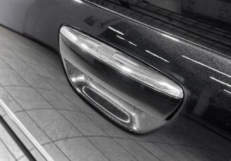 Подержанный автомобиль Audi A8 2007 года (9 фото)