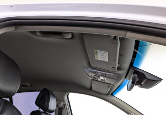 Подержанный автомобиль Genesis G70 2019 года (23 фото)