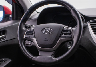 Подержанный автомобиль Hyundai Solaris Sedan 2019 года (15 фото)