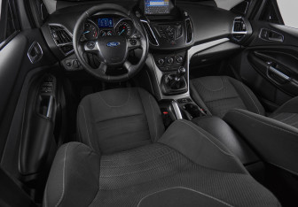 Подержанный автомобиль Ford Kuga 2013 года (12 фото)