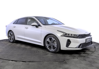 Подержанный автомобиль Kia K5 2023 года (3 фото)