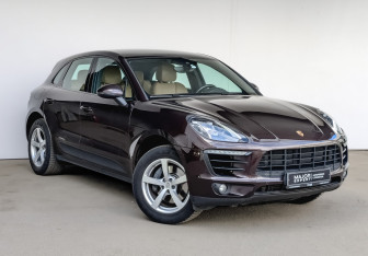 Подержанный автомобиль Porsche Macan 2017 года (3 фото)
