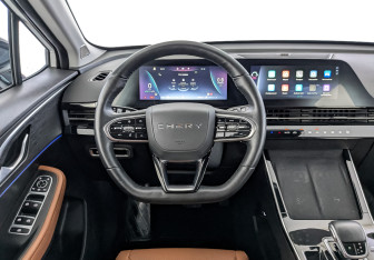 Подержанный автомобиль Omoda C5 2023 года (21 фото)