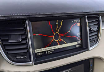 Подержанный автомобиль Infiniti QX50 2021 года (26 фото)