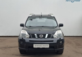 Подержанный автомобиль Nissan X-Trail 2010 года (2 фото)