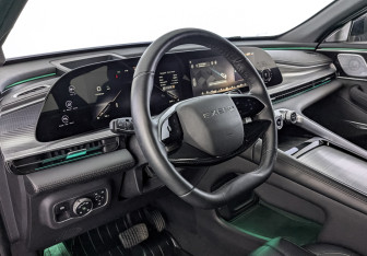 Подержанный автомобиль Exeed TXL 2023 года (15 фото)