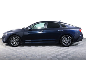 Подержанный автомобиль Kia K5 2020 года (8 фото)