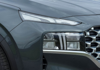 Подержанный автомобиль Hyundai Santa Fe 2021 года (18 фото)