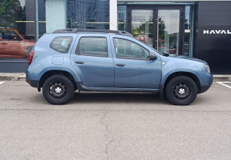 Подержанный автомобиль Renault Duster 2018 года (4 фото)