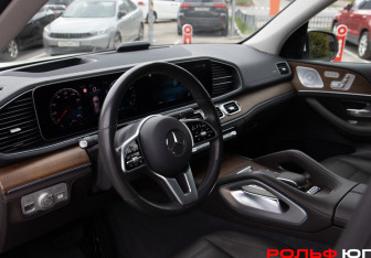Подержанный автомобиль Mercedes-Benz GLE 2019 года (11 фото)