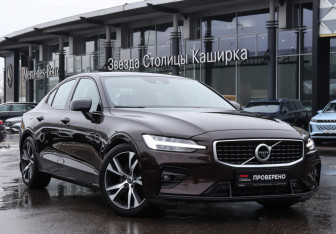Подержанный автомобиль Volvo S60 2020 года (26 фото)