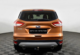 Подержанный автомобиль Ford Kuga 2016 года (3 фото)