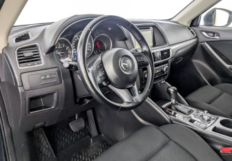 Подержанный автомобиль Mazda CX-5 2017 года (16 фото)