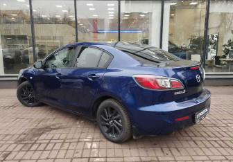 Подержанный автомобиль Mazda 3 Sedan 2013 года (6 фото)