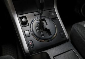 Подержанный автомобиль Suzuki Grand Vitara 2005 года (18 фото)