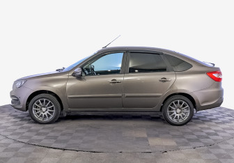 Подержанный автомобиль LADA (ВАЗ) Granta Liftback 2021 года (8 фото)