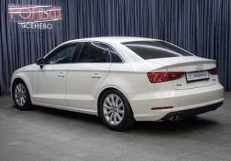 Подержанный автомобиль Audi A3 Sedan 2013 года (7 фото)