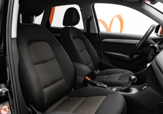 Подержанный автомобиль Audi Q3 2013 года (29 фото)