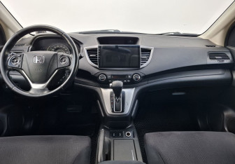 Подержанный автомобиль Honda CR-V 2014 года (12 фото)