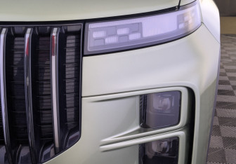 Подержанный автомобиль Jaecoo J7 2024 года (11 фото)