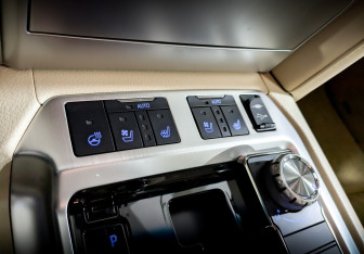 Подержанный автомобиль Toyota Land Cruiser Suv 2018 года (27 фото)
