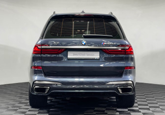 Подержанный автомобиль BMW X7 2020 года (4 фото)