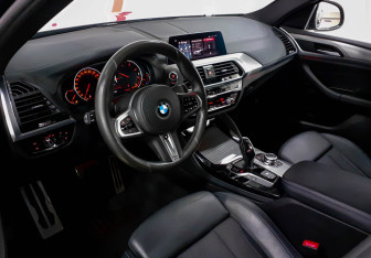 Подержанный автомобиль BMW X4 2019 года (7 фото)