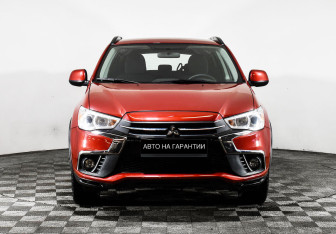 Подержанный автомобиль Mitsubishi ASX 2018 года (2 фото)