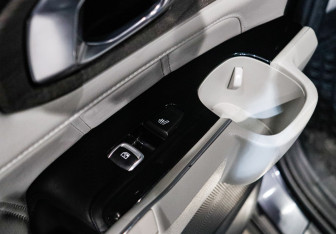 Подержанный автомобиль Kia Sorento 2023 года (12 фото)