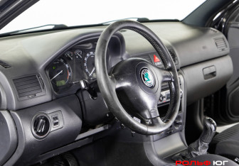 Подержанный автомобиль Skoda Octavia Liftback 2007 года (10 фото)