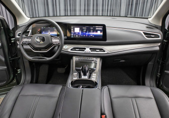 Подержанный автомобиль Evolute i-SPACE 2024 года (16 фото)